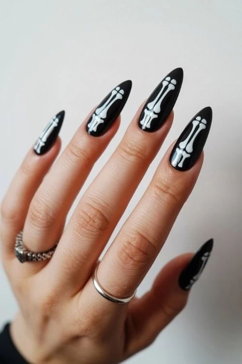 Skeleton Hand Nails