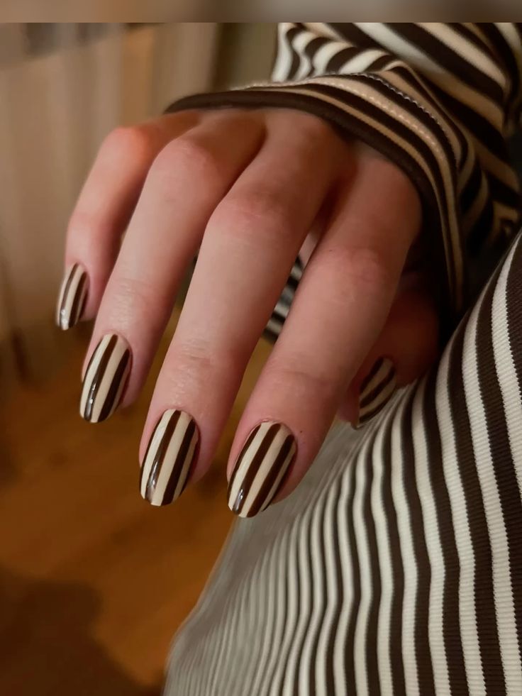 Brown Nails with Minimalist Stripes
