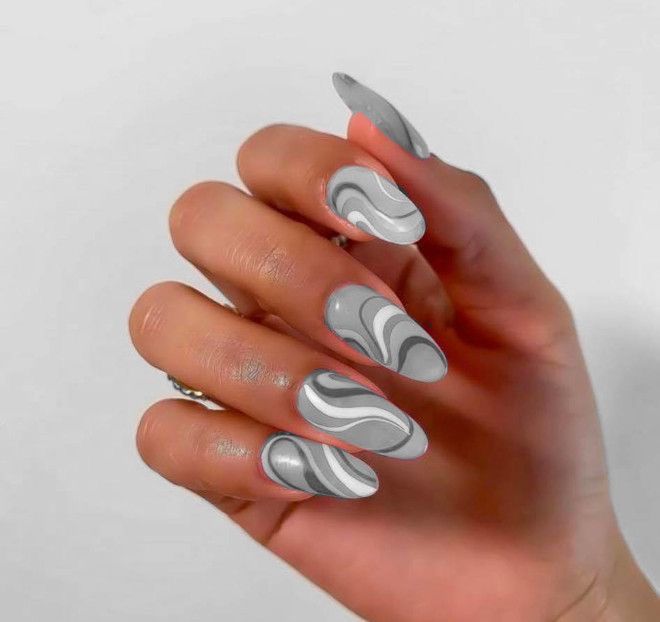 Gray Swirl Nails