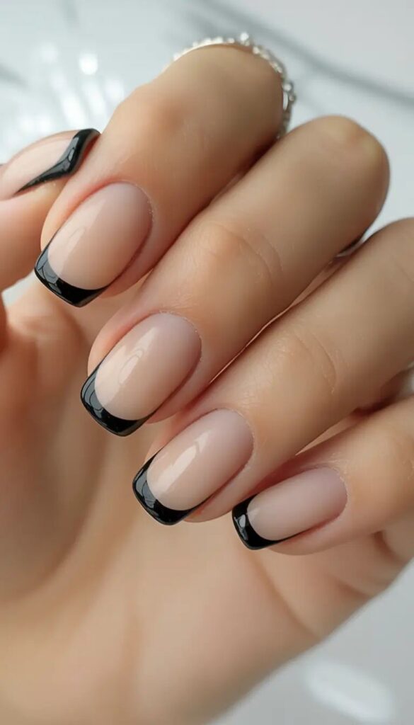 French Tip Short Acrylics