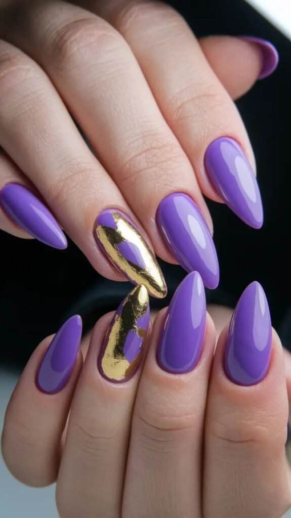 Abstract Foil Touch Nails