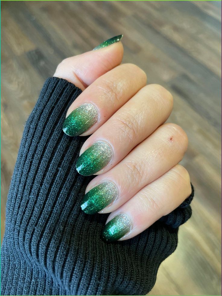 Dark Green Glitter Fade