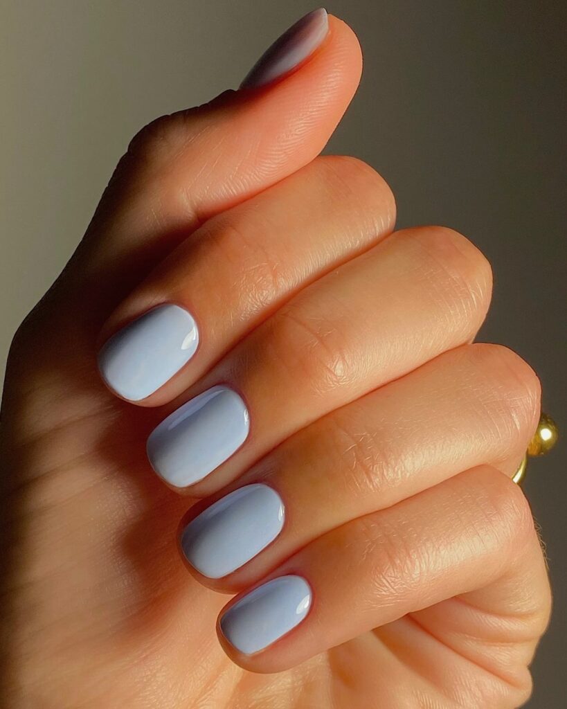 Pale Blue Short Nails
