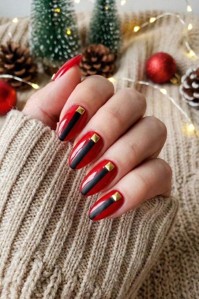 Santa Belt Nails