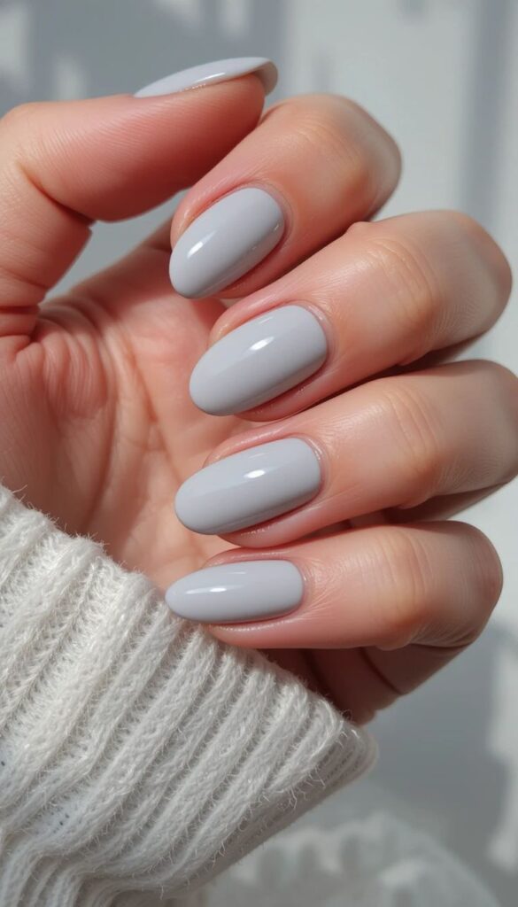 Light Gray Minimal Nails